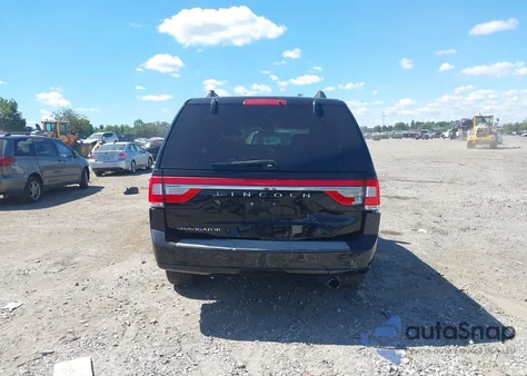 2017 Lincoln Navigator Reserve z USA, uszkodzony, nr VIN 5LMJJ2LT3HEL03557